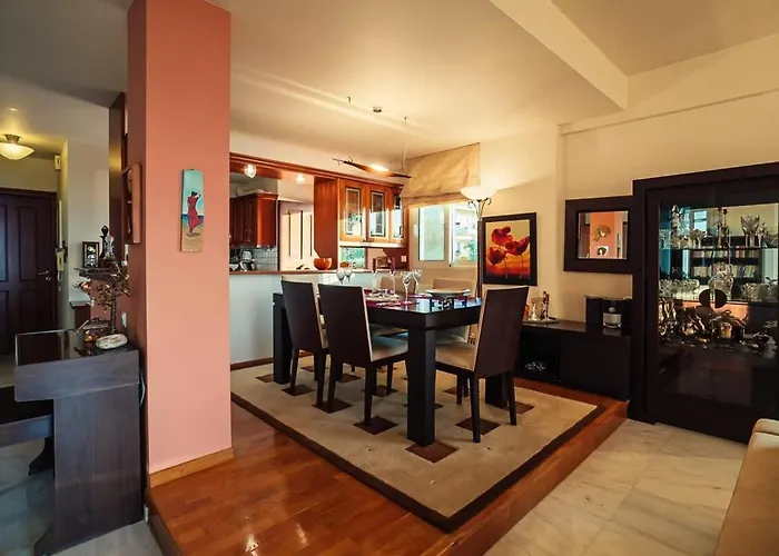 בית נופש Verga Sunset Gem - Ilia Seaview Private Retreat *